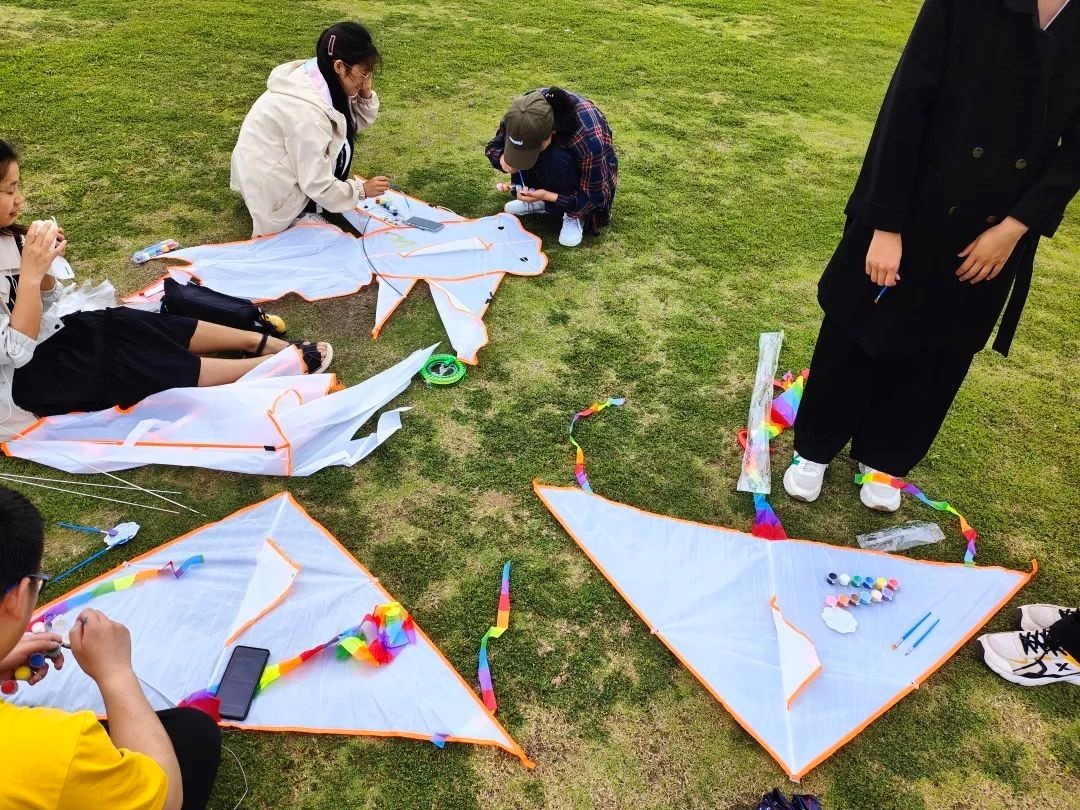 1688375170426052798.jpg 1688375170426052798.jpg