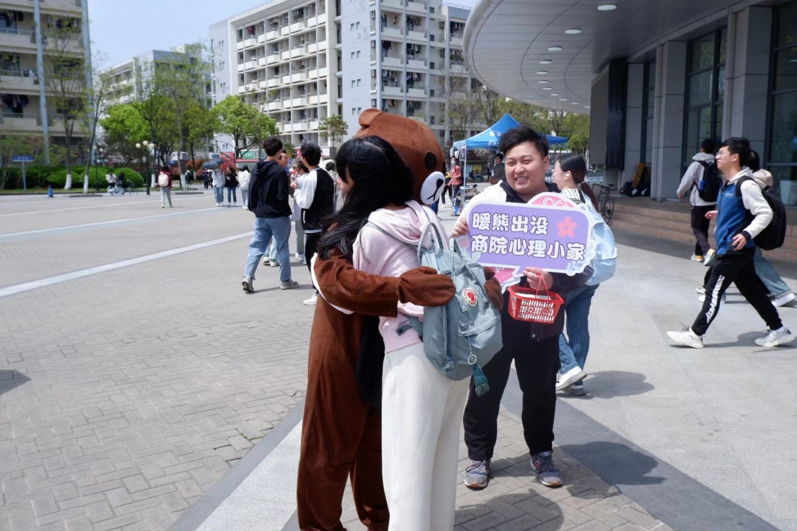 1688375197759053180.jpg 1688375197759053180.jpg